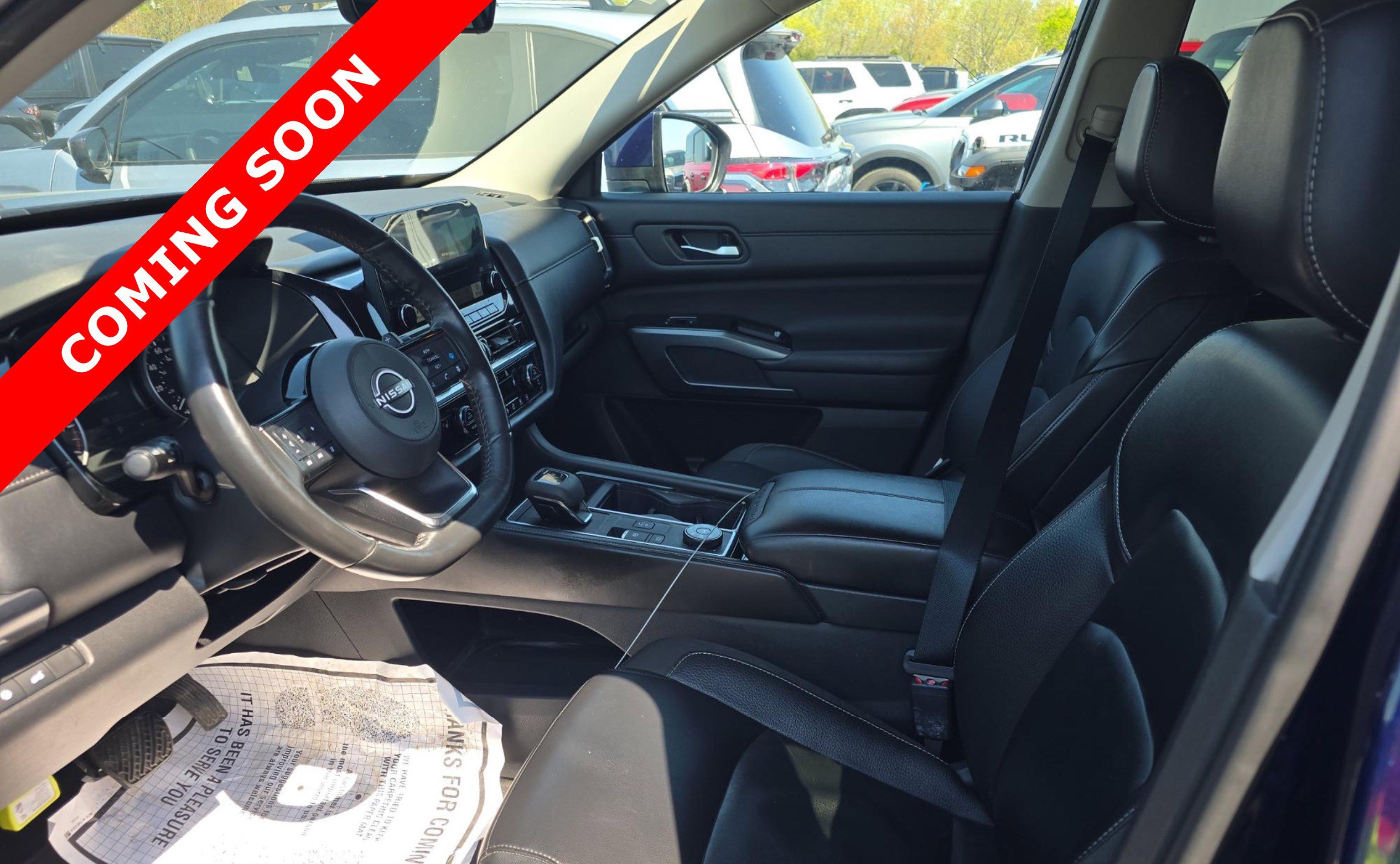 2024 Nissan Pathfinder SL