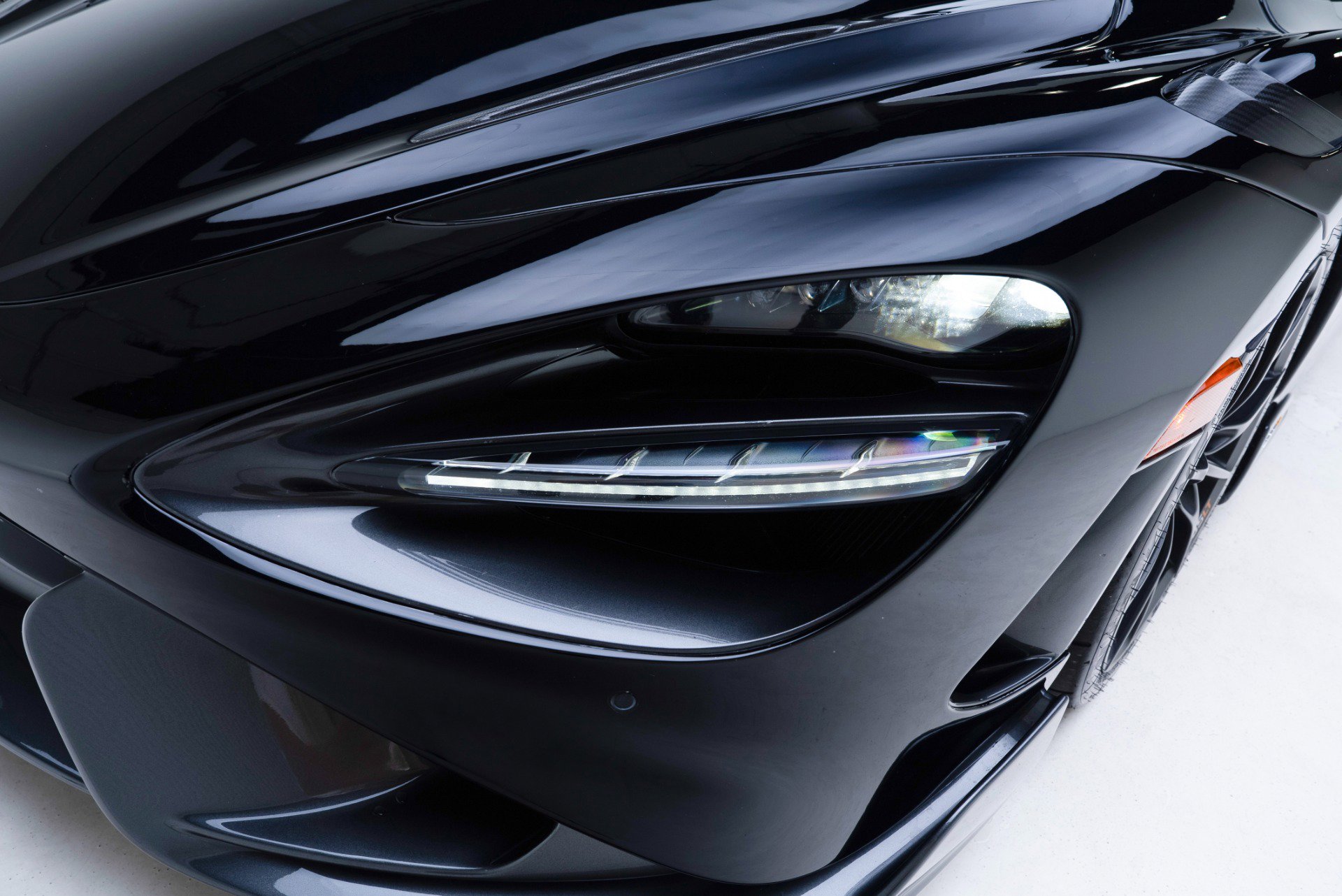 Used 2021 McLaren 765LT photo 16