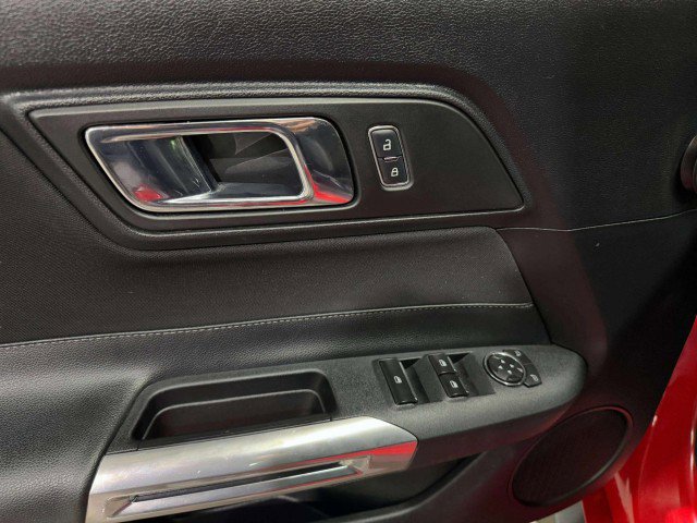 2015 Ford Mustang Convertible