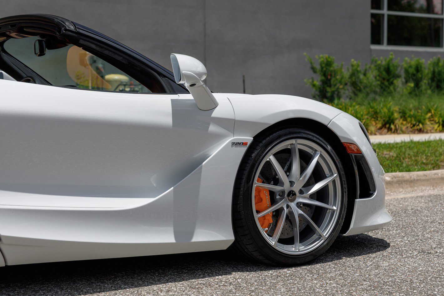 Used 2020 McLaren 720S Spider photo 15