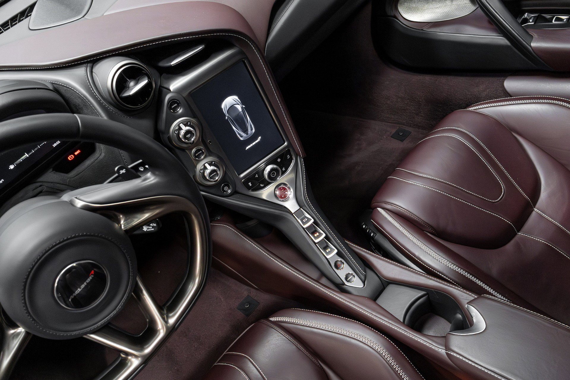 Used 2018 McLaren 720S Performance photo 61