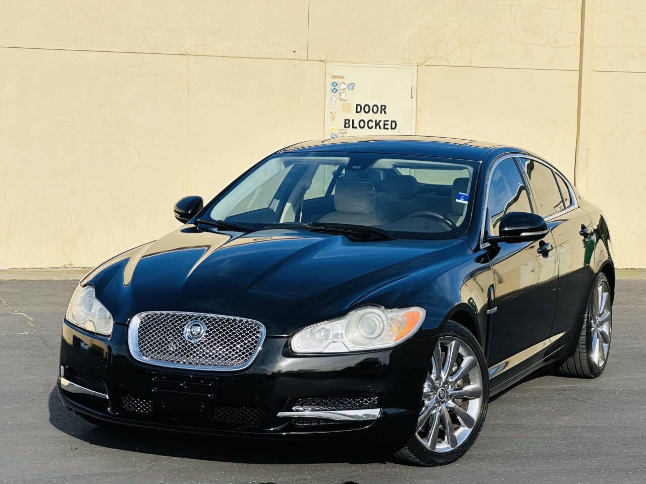 2011 Jaguar XF XF Premium RWD