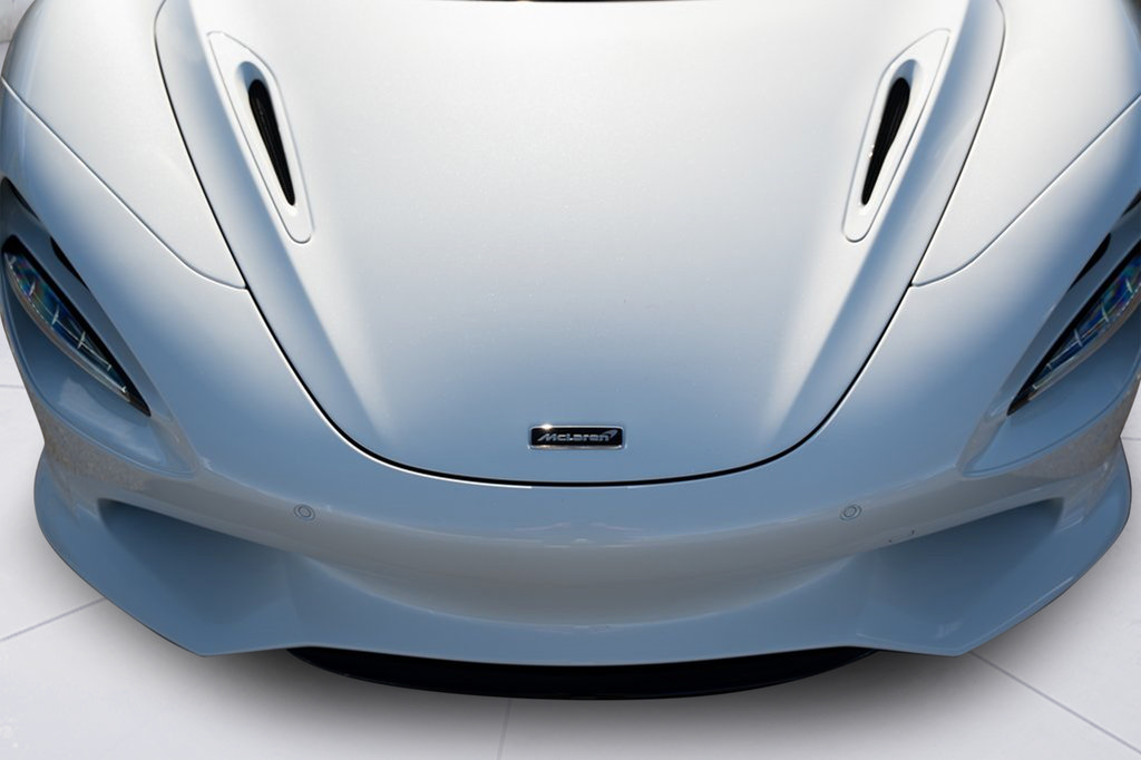 New 2026 McLaren 750S photo 23