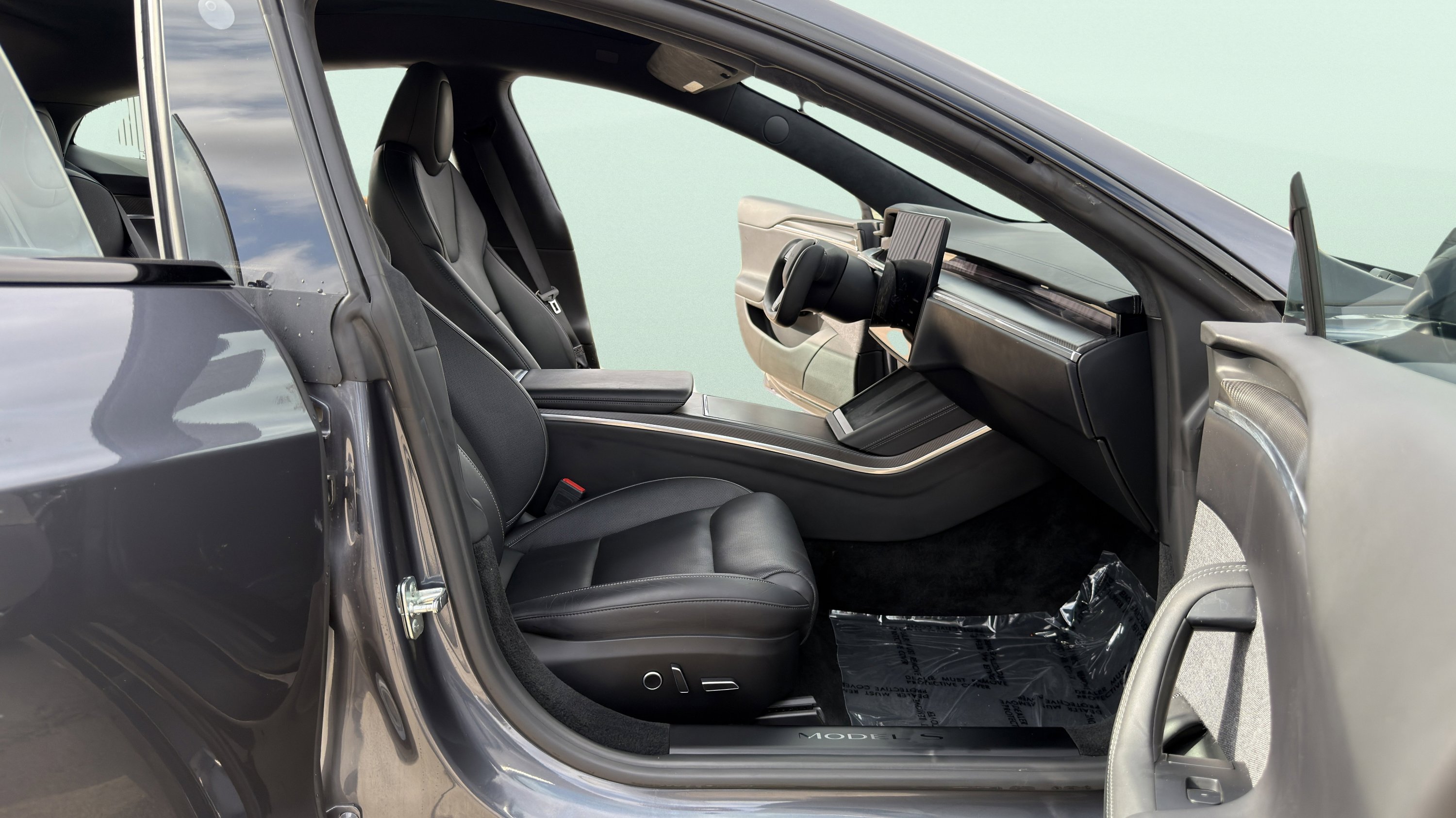 2022 Tesla Model S Plaid