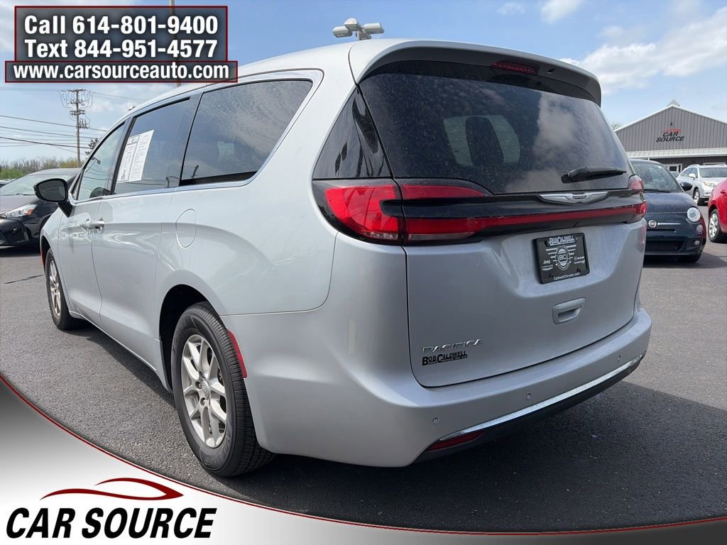 2024 Chrysler Pacifica Touring-L