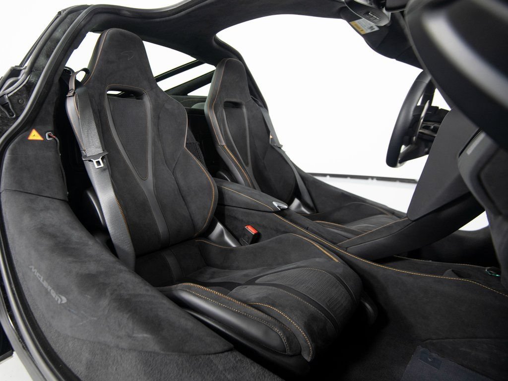 Used 2025 McLaren 750S photo 31