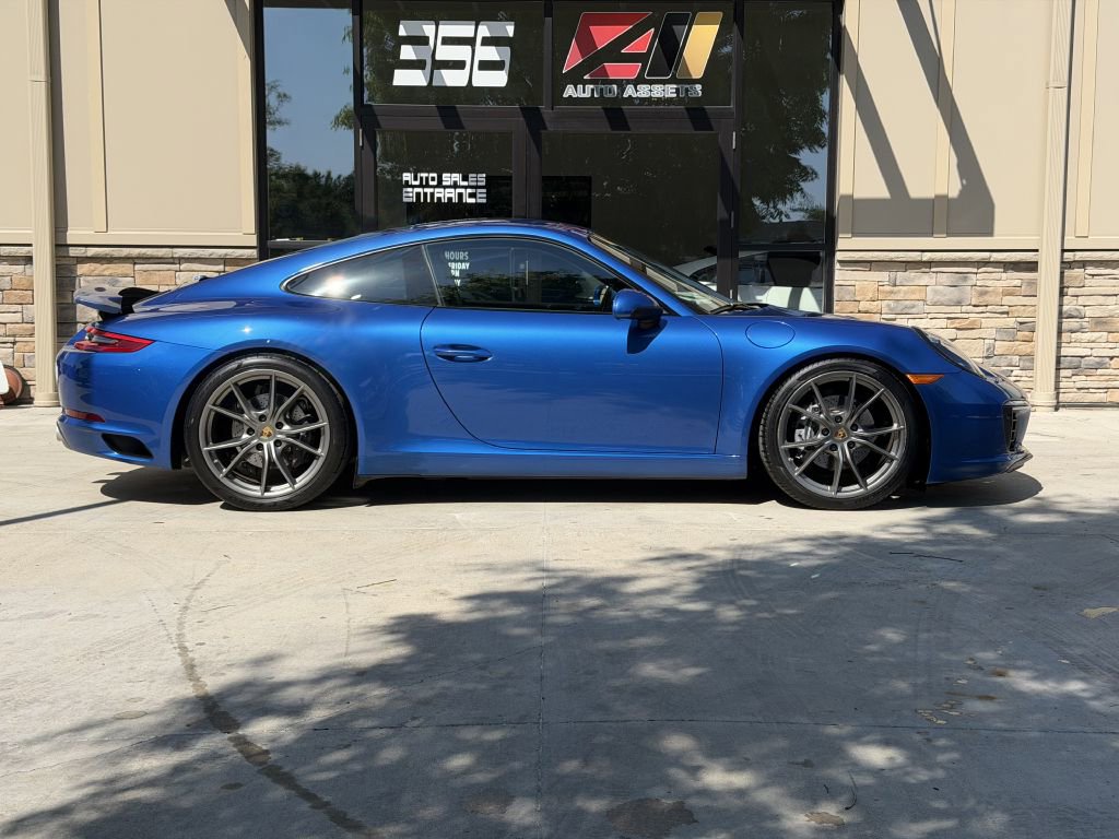 2017 Porsche 911 Carrera