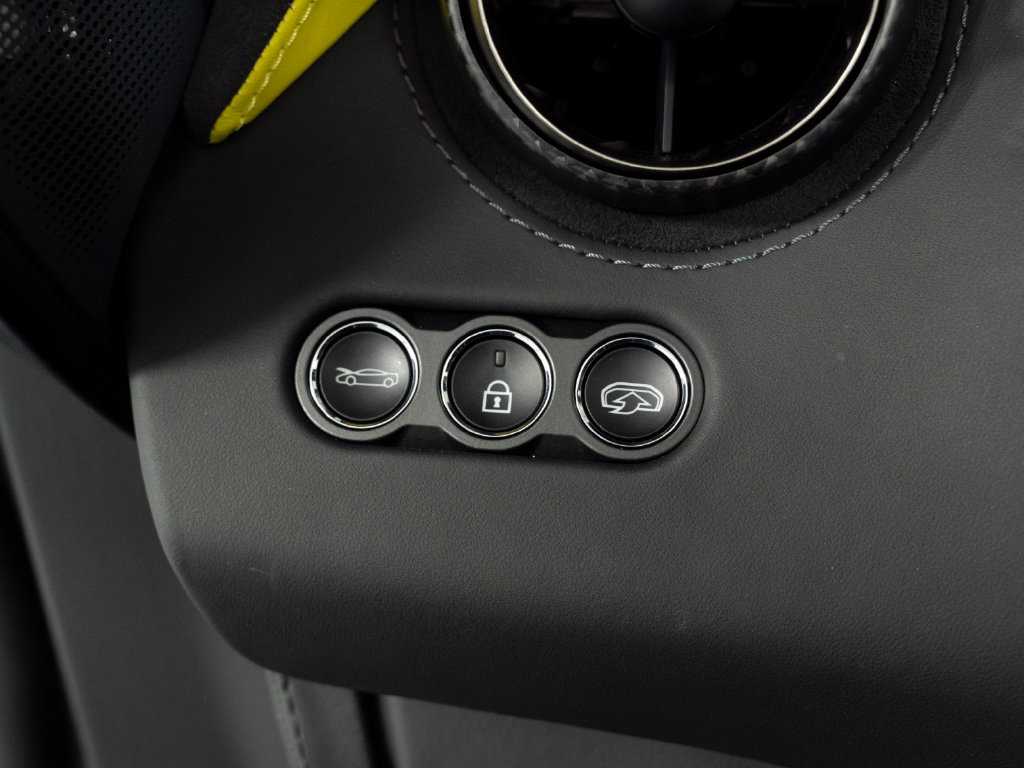 Used 2020 McLaren 720S Performance photo 26