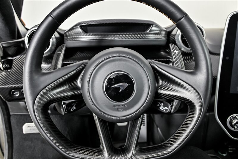Used 2019 McLaren Senna photo 32