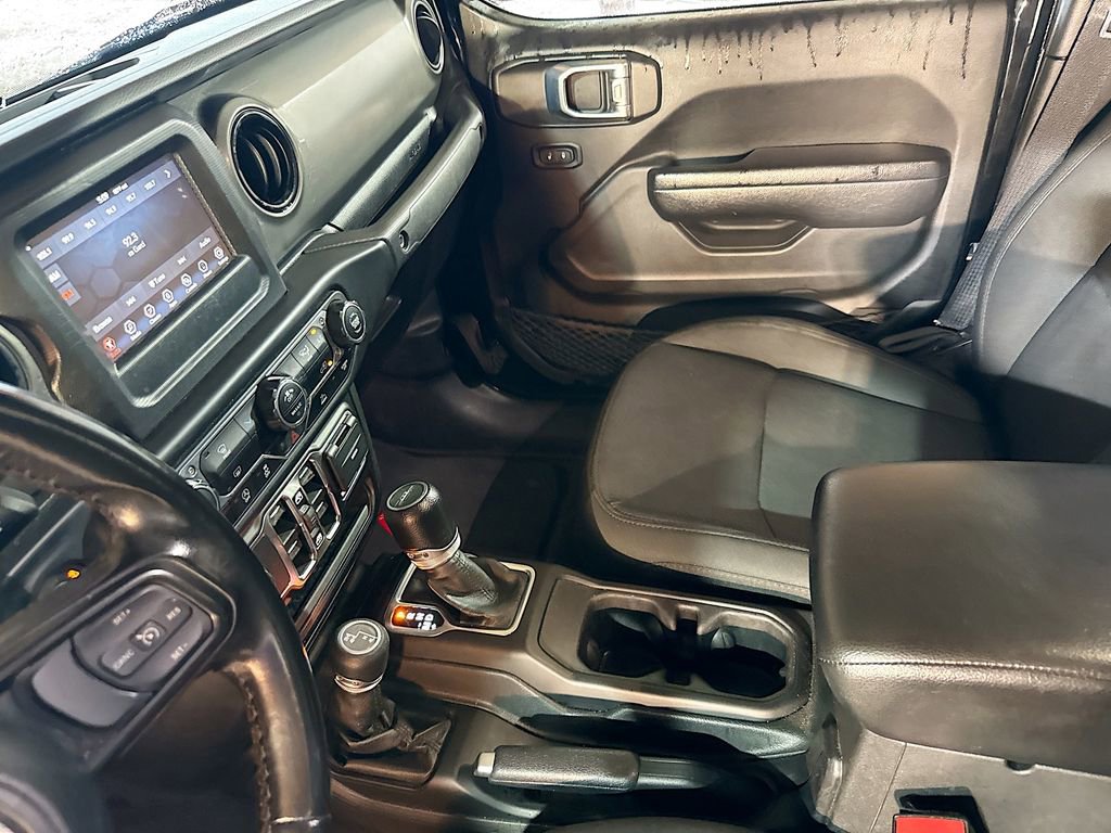 2022 Jeep Gladiator Sport