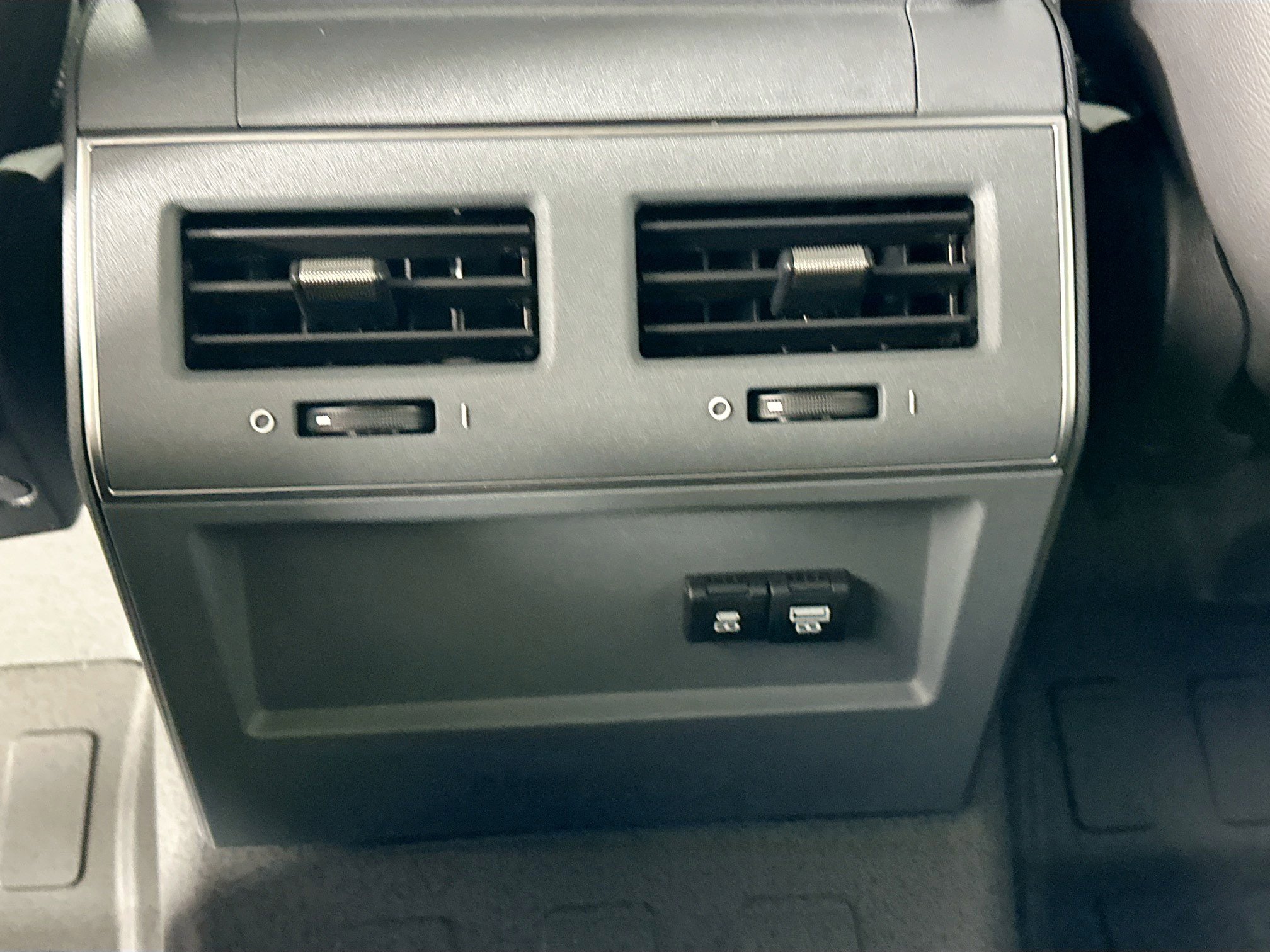 2026 INEOS Grenadier Fieldmaster Edition