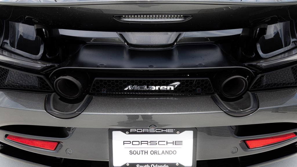 Used 2020 McLaren 720S Performance photo 28
