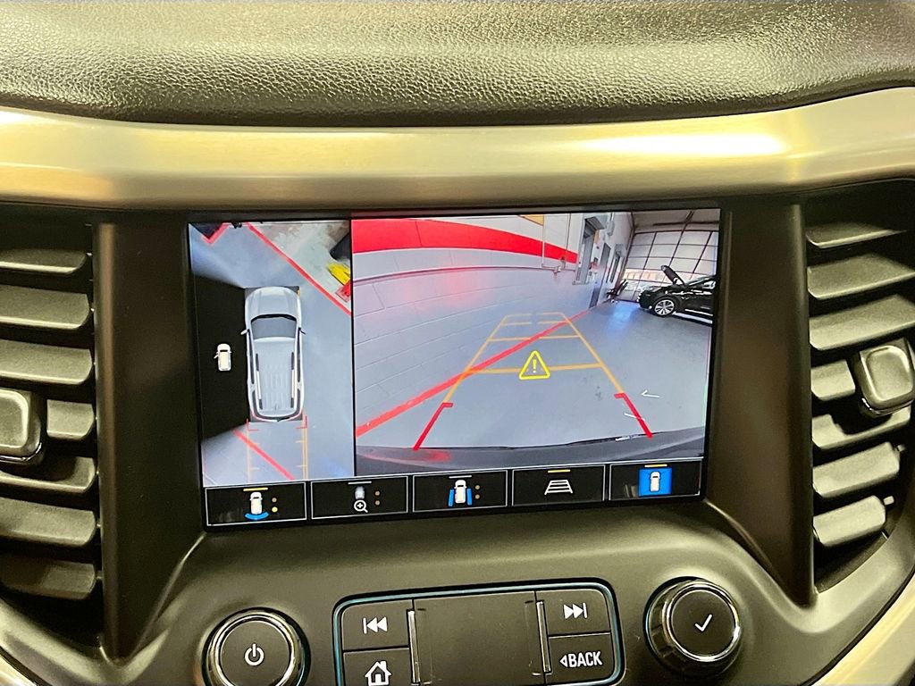 2021 GMC Acadia Denali