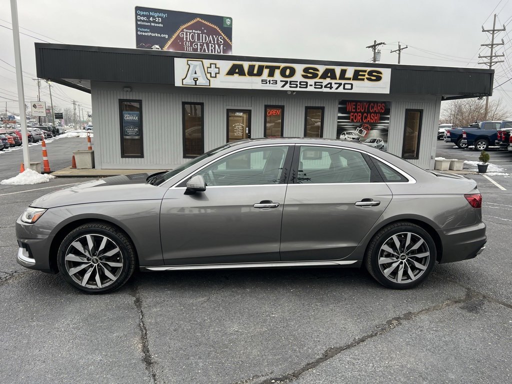 2022 Audi A4 quattro Premium Plus 40 TFSI