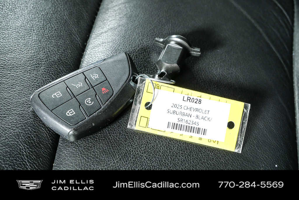 2025 Chevrolet Suburban LT