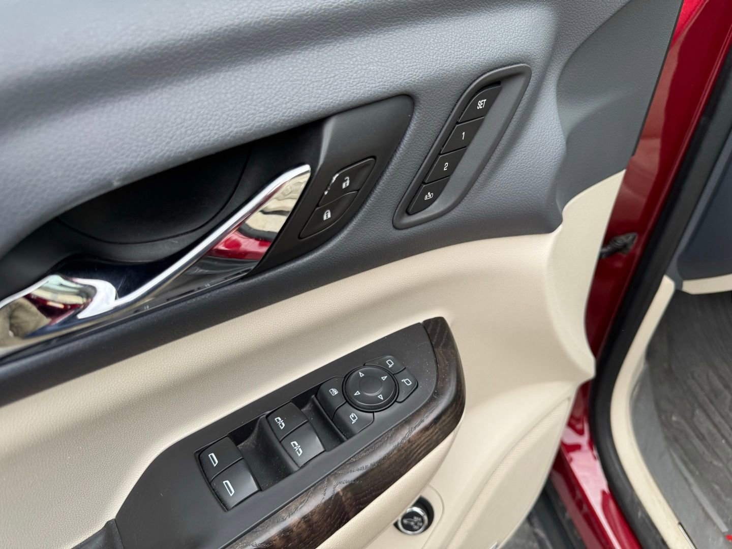 2020 GMC Acadia Denali