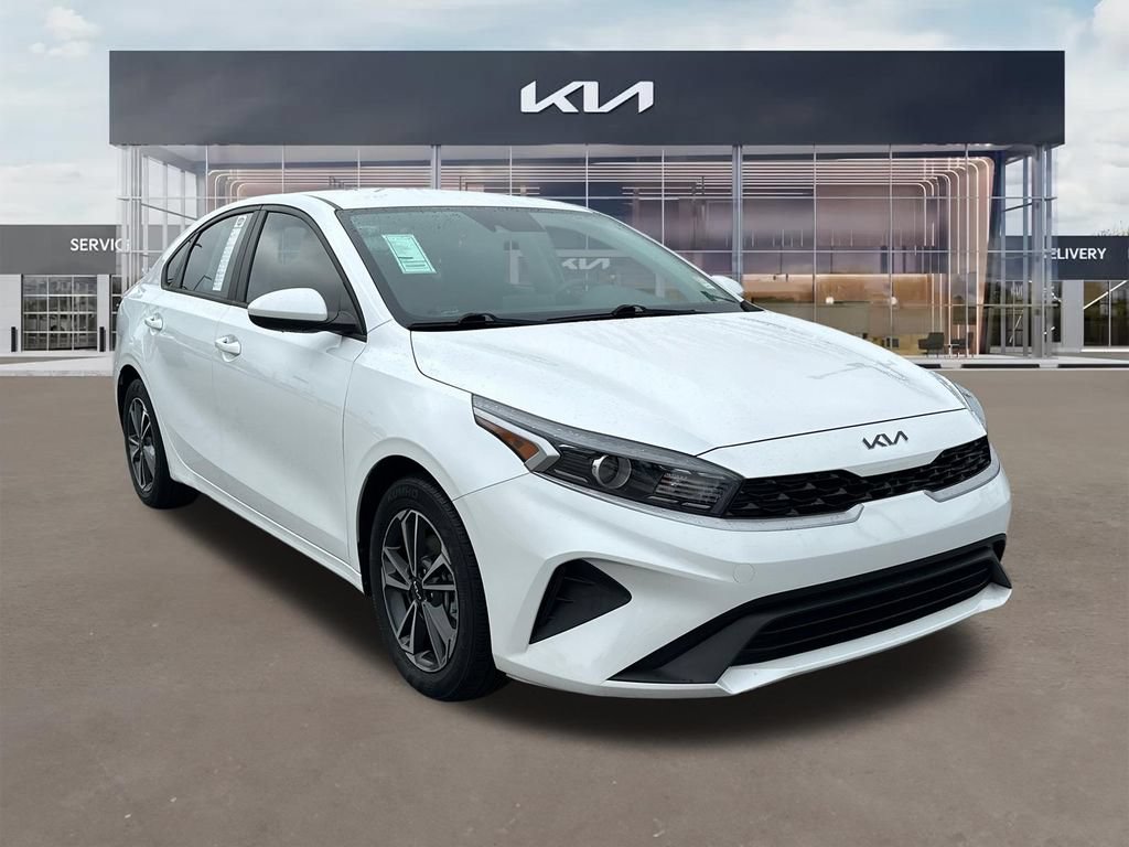 Certified 2024 Kia Forte LXS