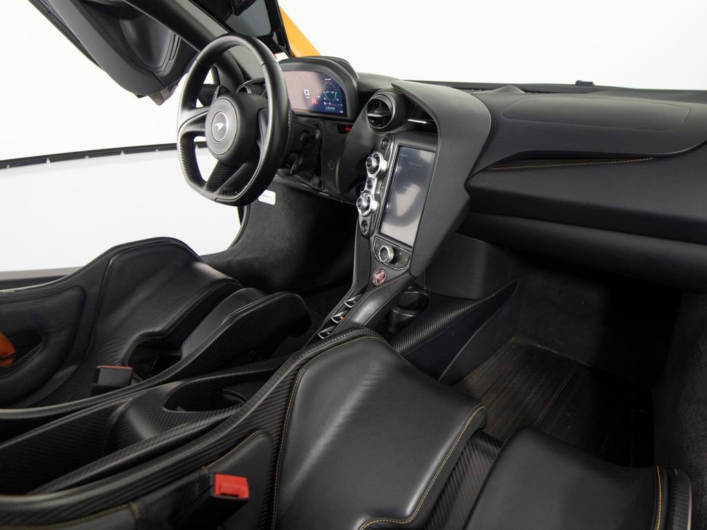 Used 2021 McLaren 765LT photo 28