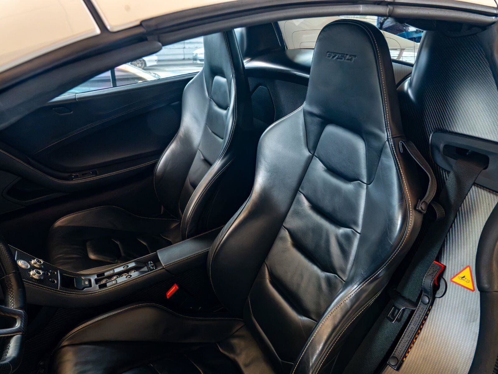 Used 2016 McLaren 675LT Spider photo 13