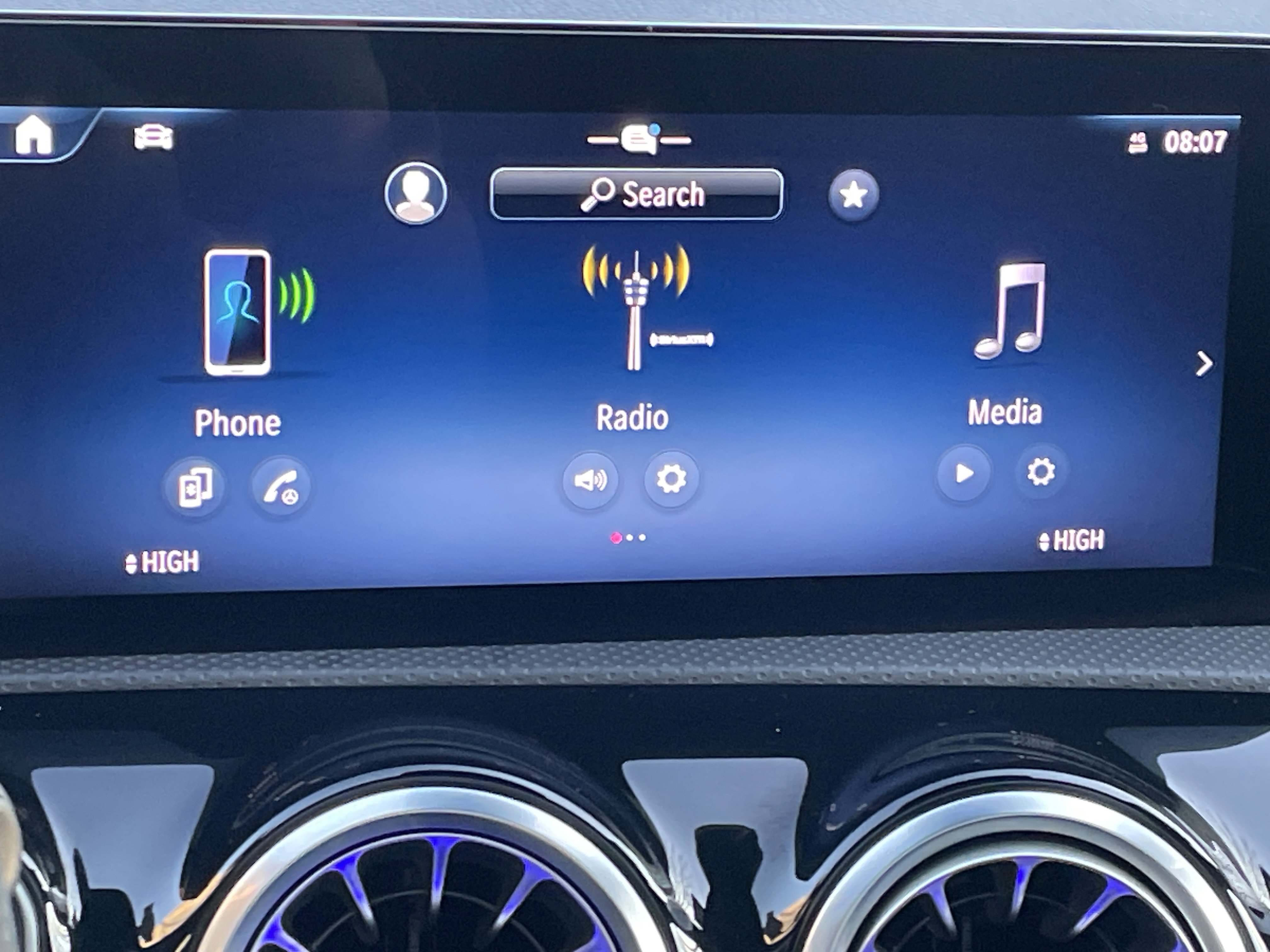 2025 Mercedes-Benz CLA 250 4MATIC