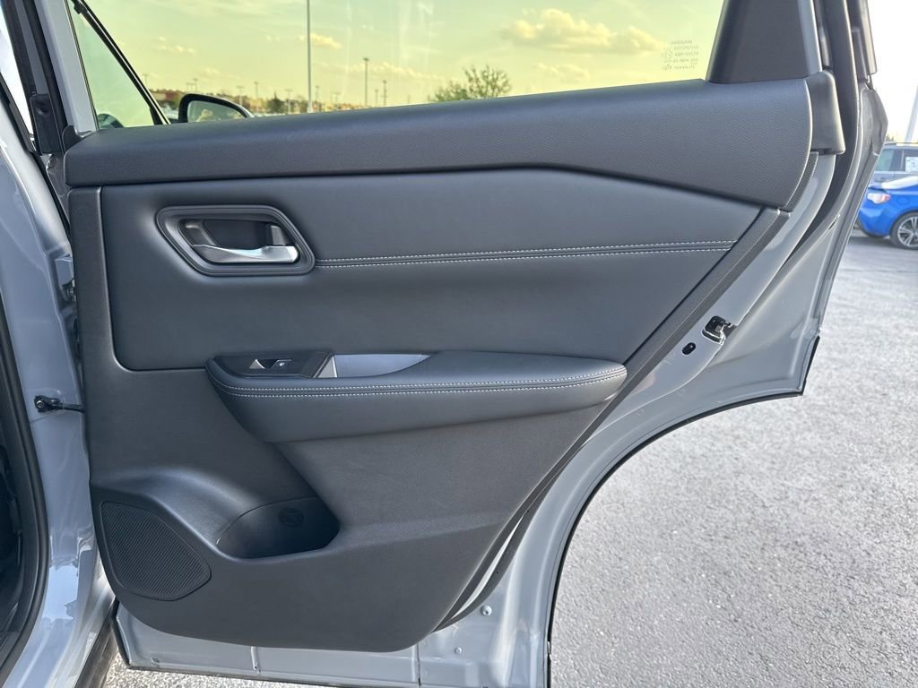 2025 Nissan Rogue SL