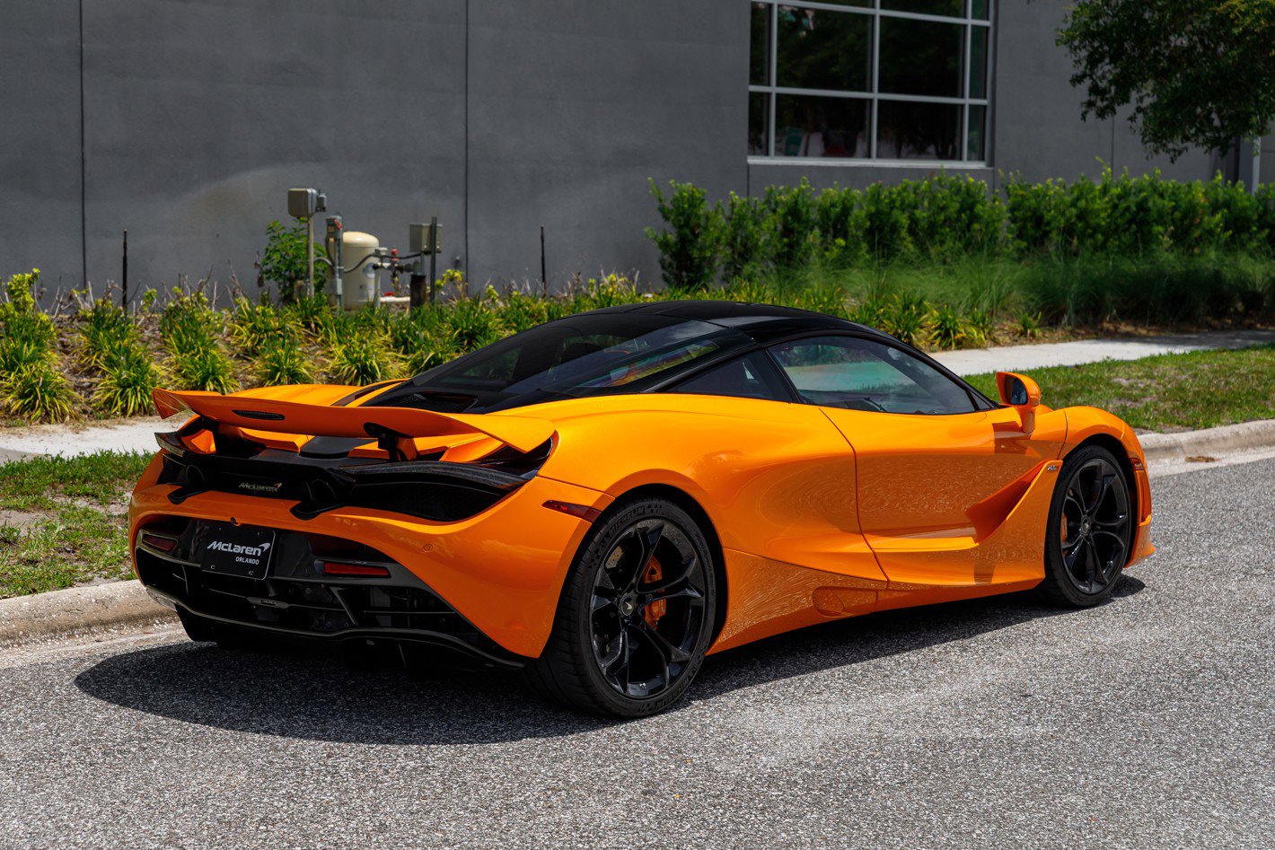 Used 2019 McLaren 720S Luxury photo 7