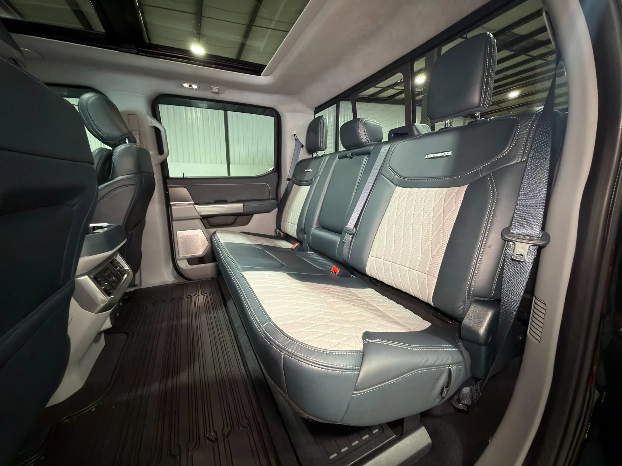 2024 Ford F-250 Super Duty Limited - Photo 14