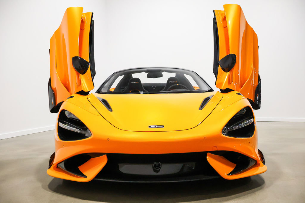 Used 2022 McLaren 765LT photo 20