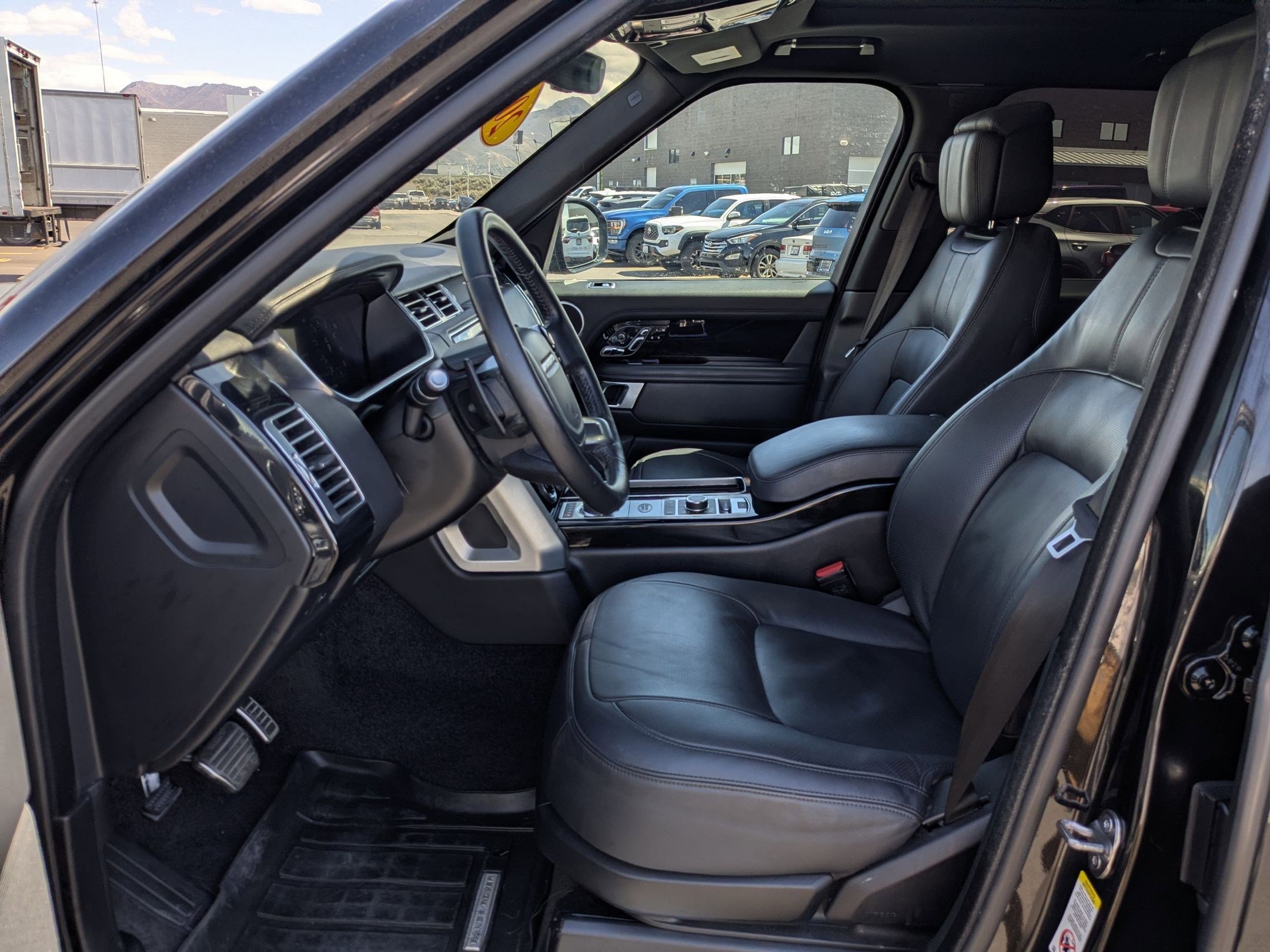 2022 Land Rover Range Rover Westminster Edition