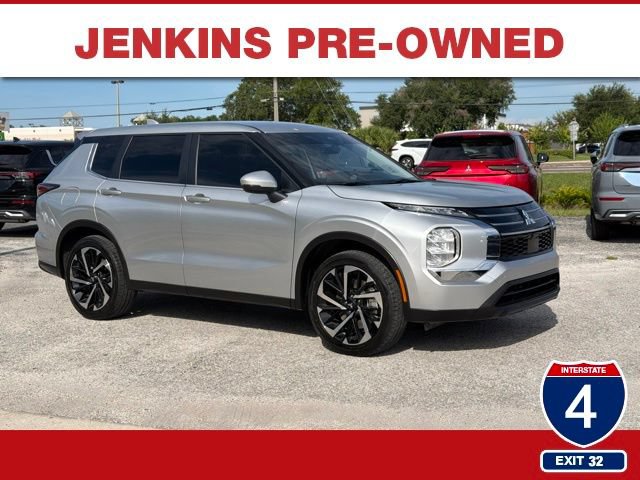 Used 2025 Mitsubishi Outlander ES