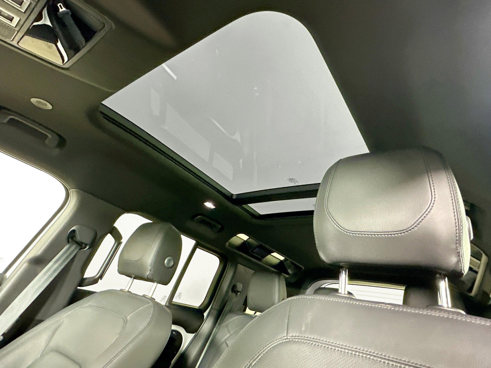 2024 Land Rover Defender 110 S