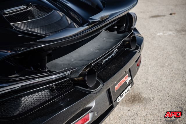 Used 2019 McLaren 720S photo 34
