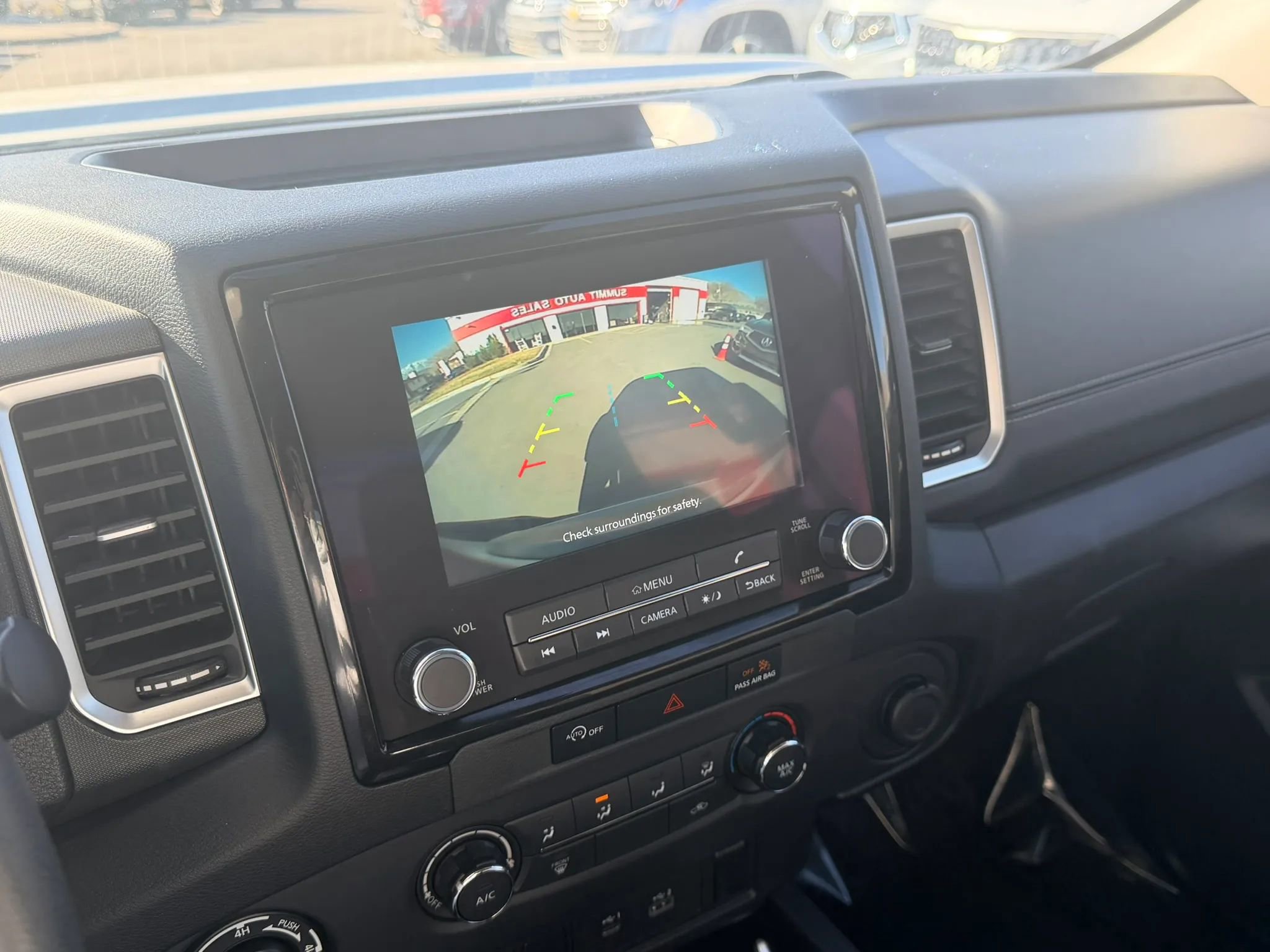 2023 Nissan Frontier SV