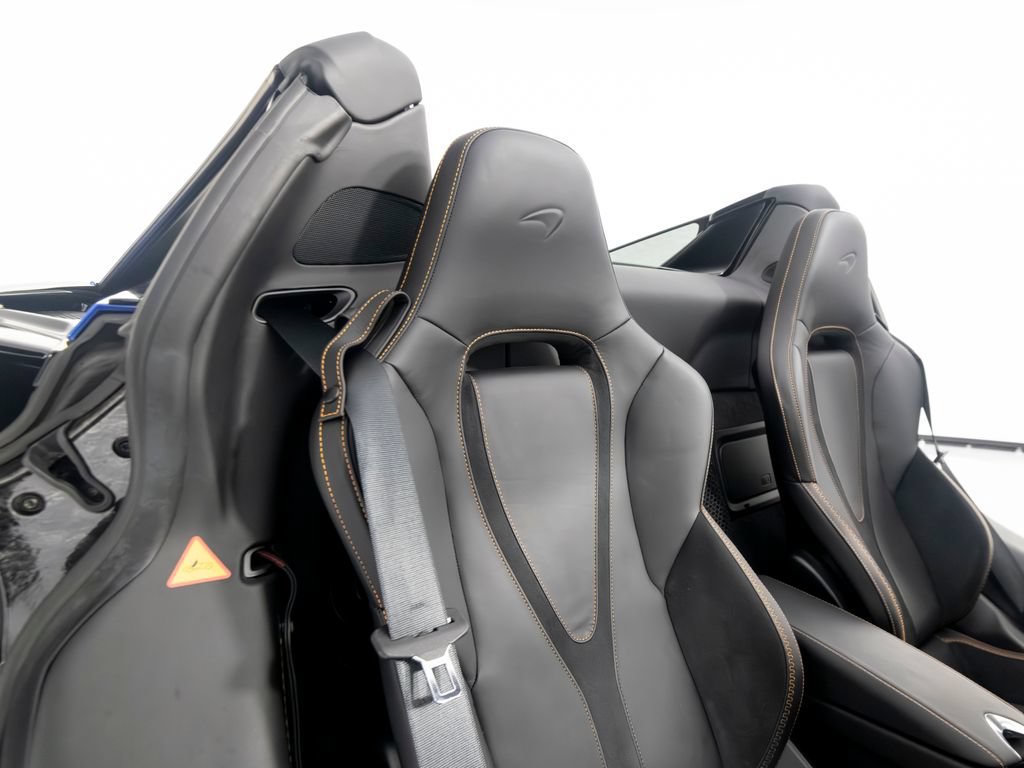 Used 2024 McLaren 750S Spider photo 33