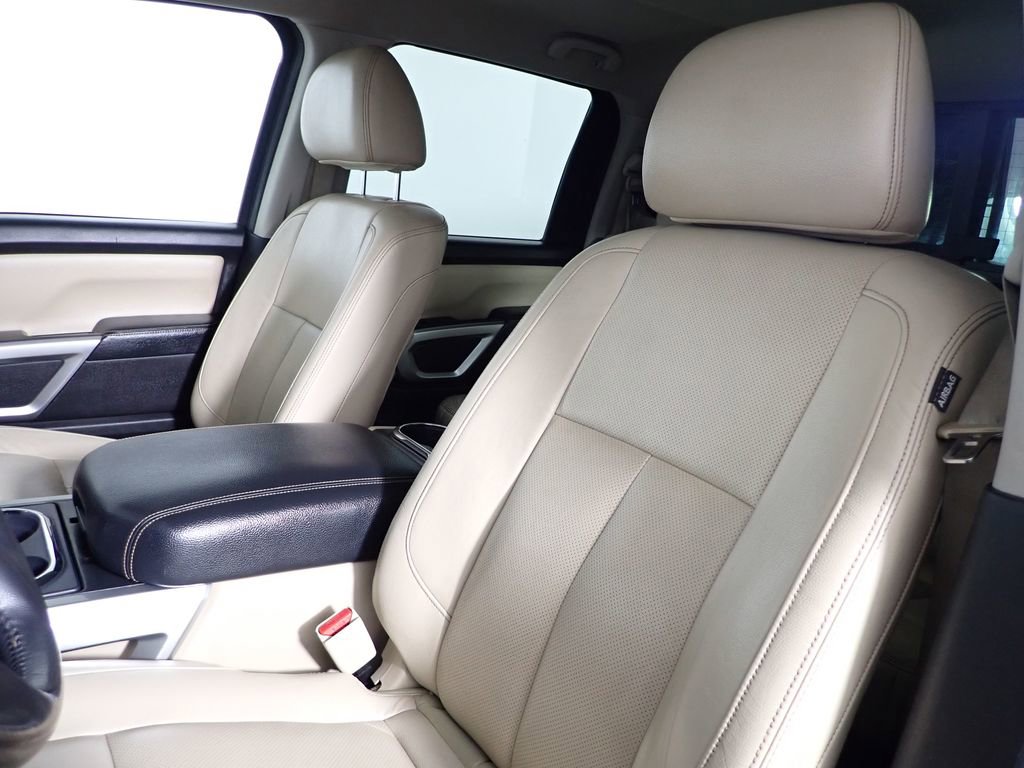 2016 Nissan Titan SL