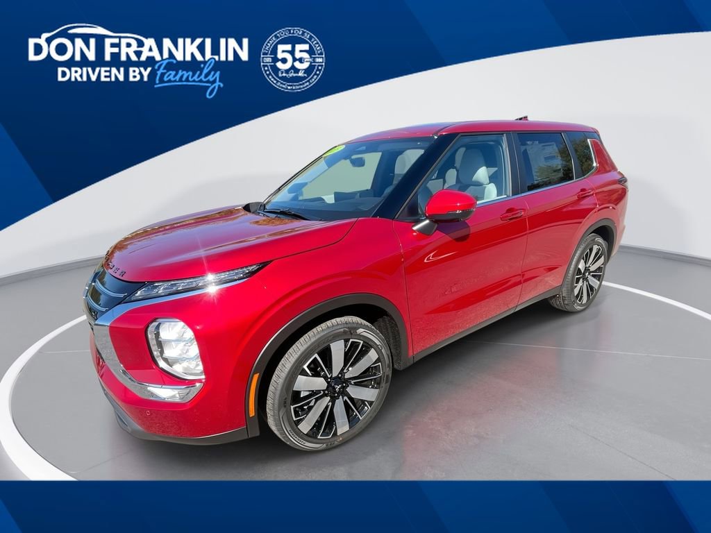 Used 2025 Mitsubishi Outlander SE