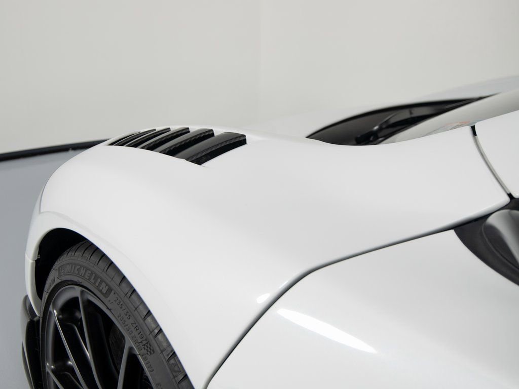 Used 2016 McLaren 675LT Spider photo 52