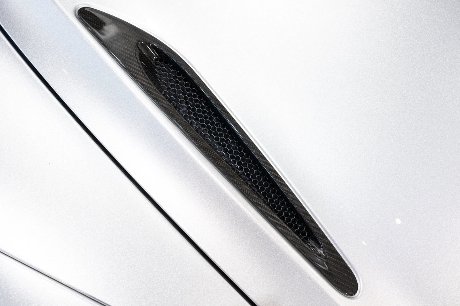 Used 2024 McLaren 750S Spider photo 23