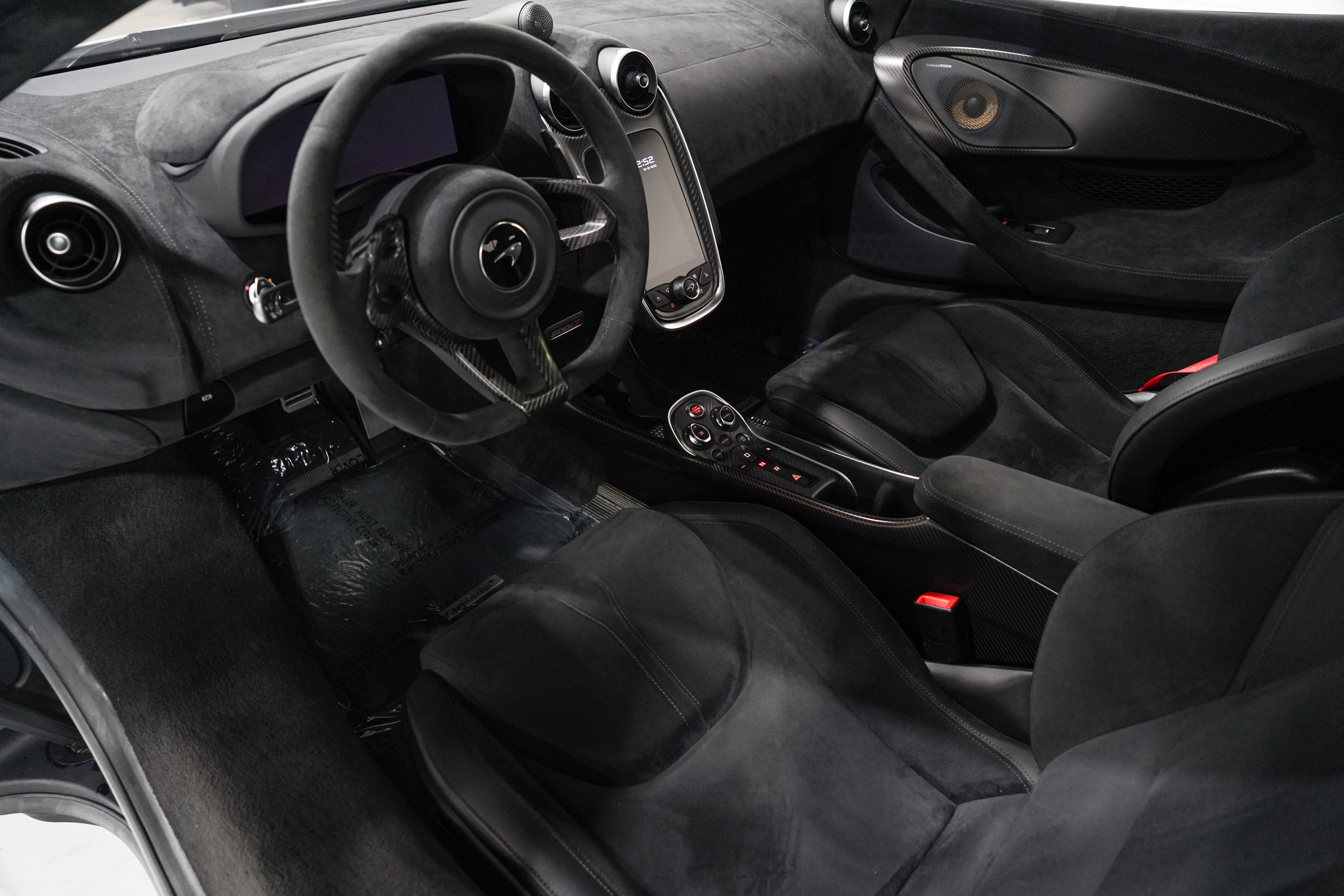 Used 2019 McLaren 600LT photo 2