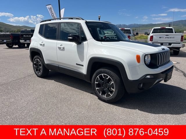 Used 2023 Jeep Renegade Latitude w/ Sun/Sound Group