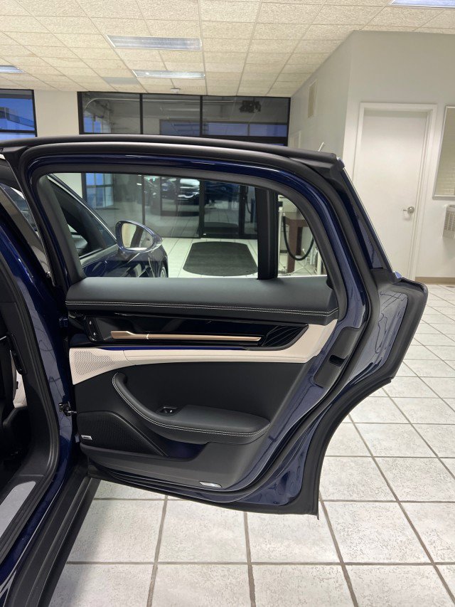 2024 Porsche Panamera 4