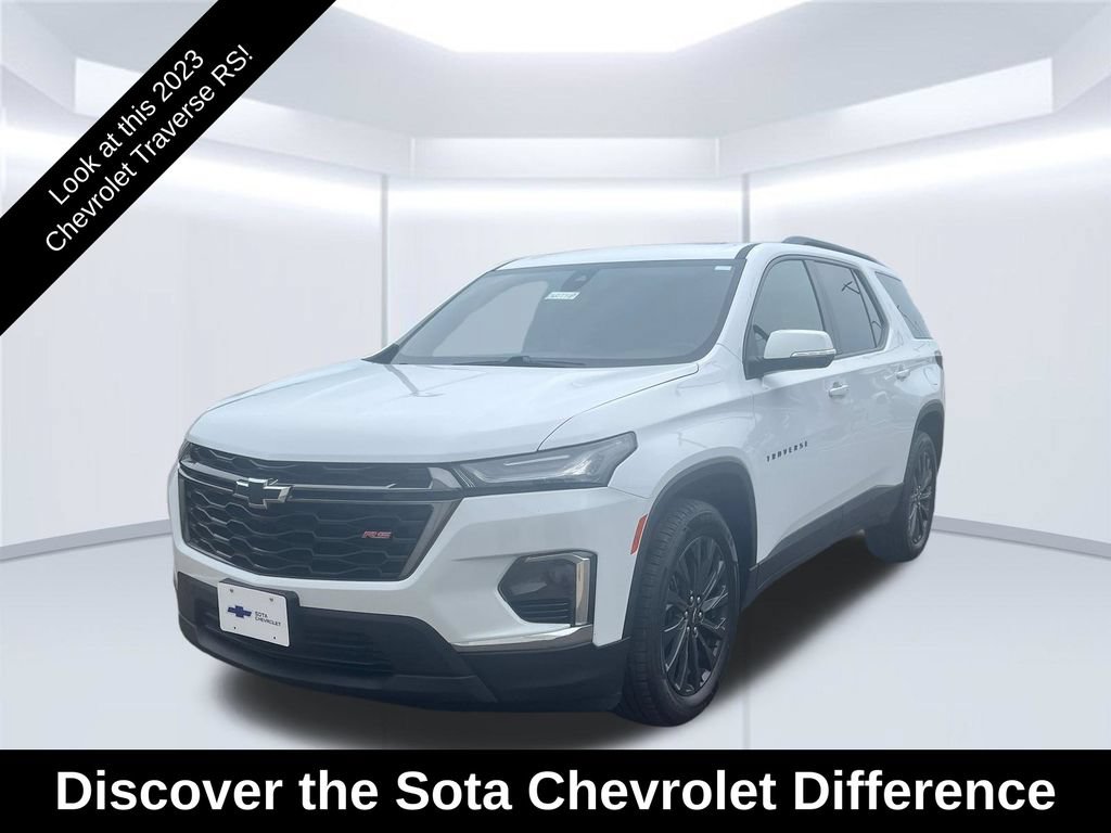 Used 2023 Chevrolet Traverse RS