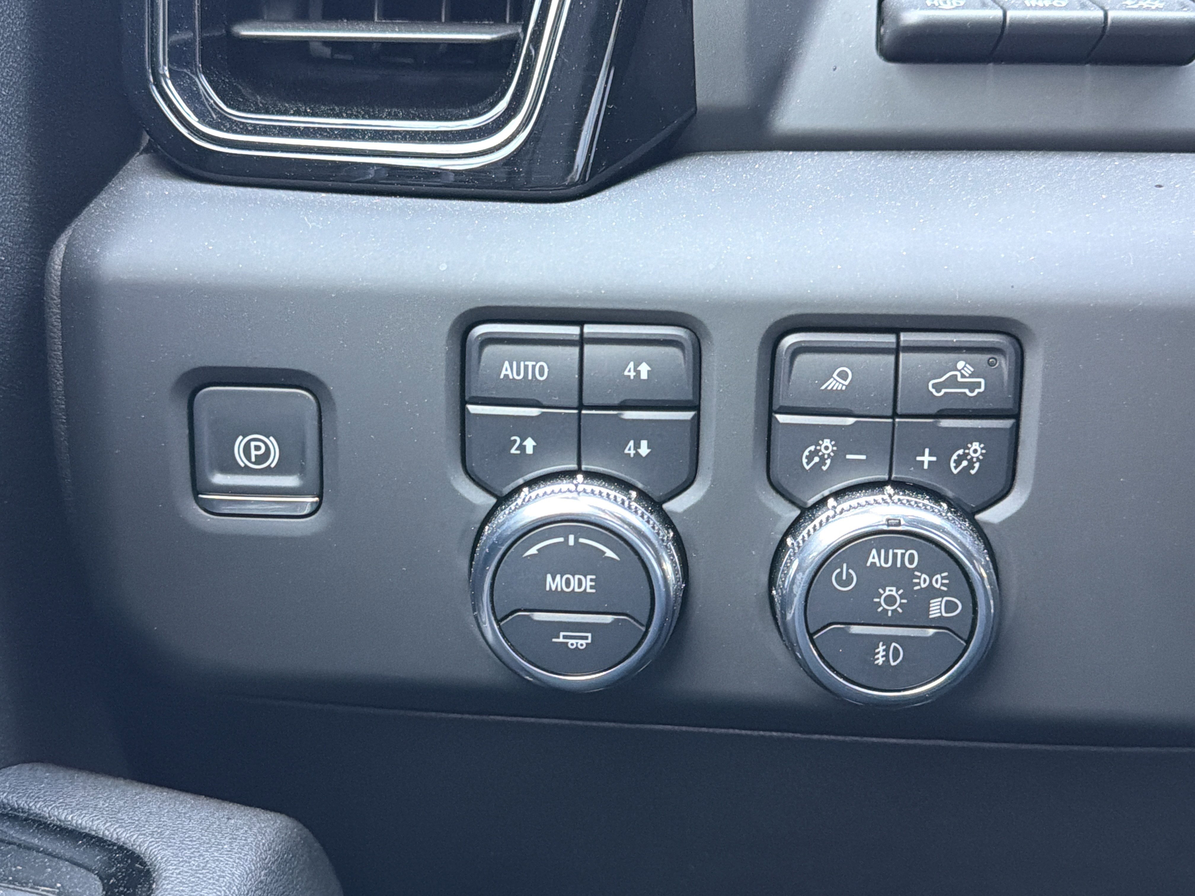 2025 GMC Sierra 2500 AT4