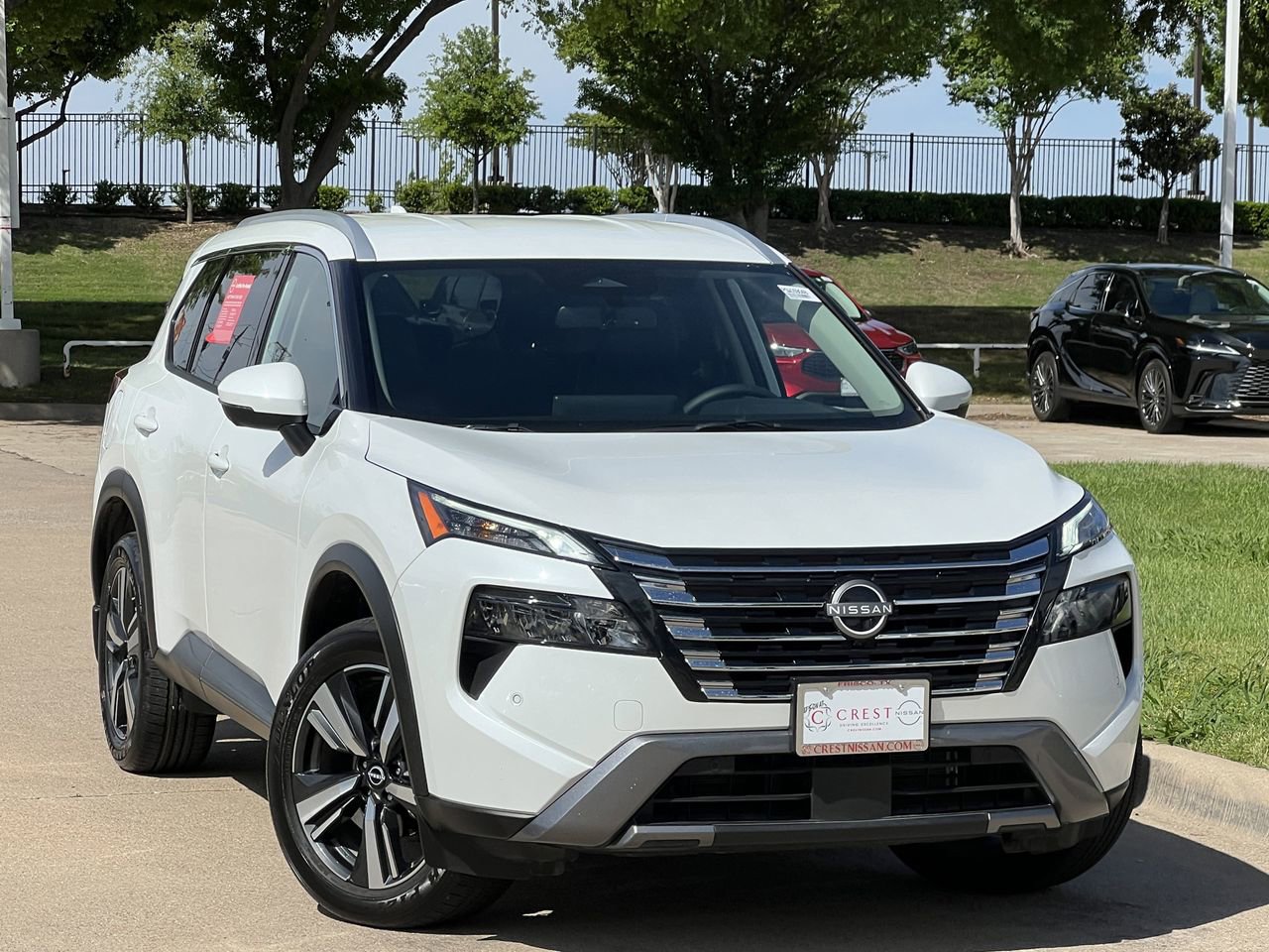 2025 Nissan Rogue SL