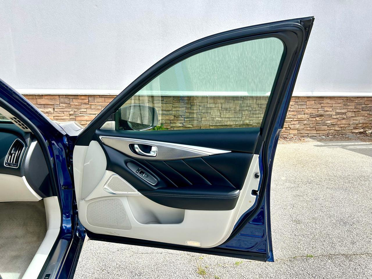 2017 INFINITI Q50 Red Sport 400