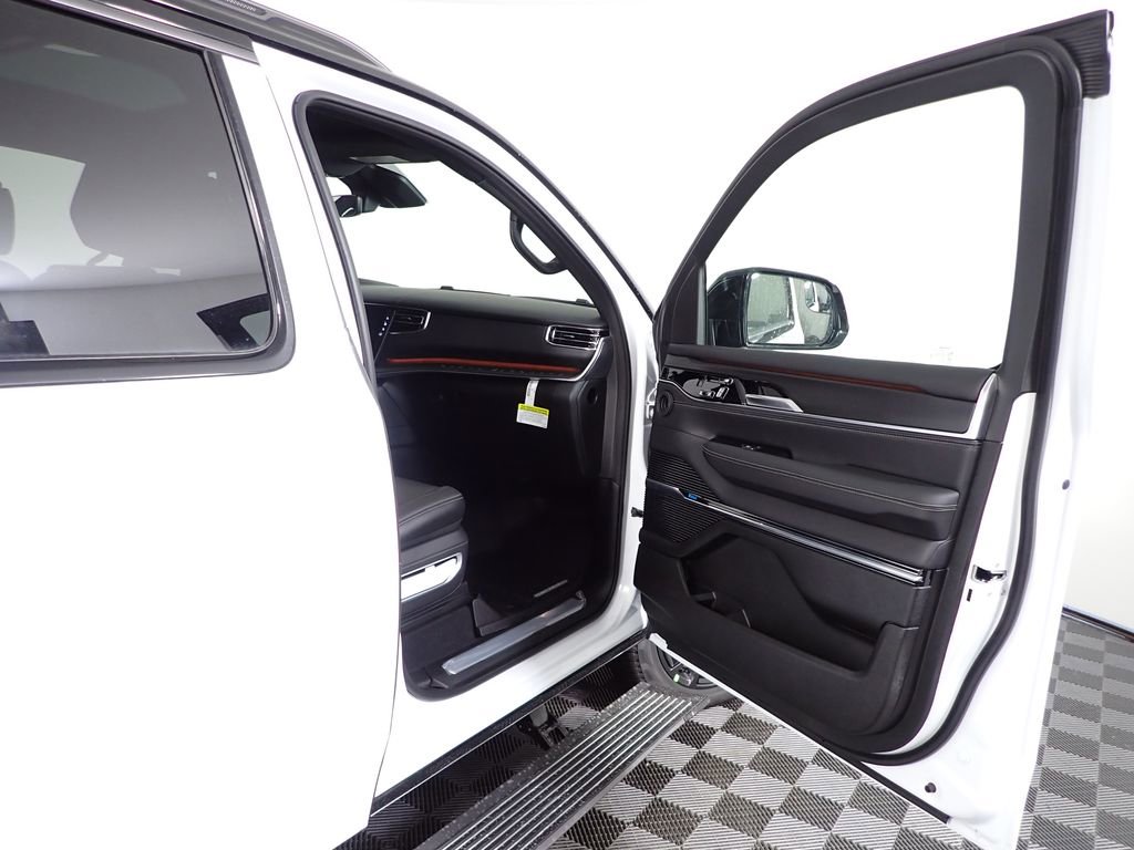 2026 Jeep Grand Wagoneer Summit