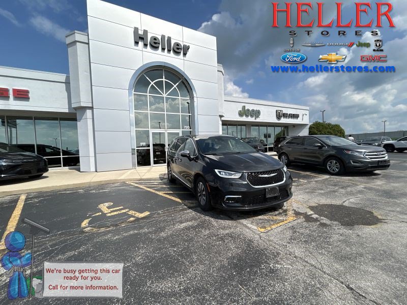 Used 2023 Chrysler Pacifica Limited