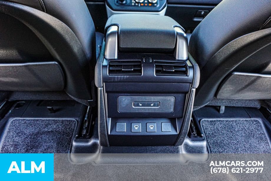 2023 Land Rover Defender 110 X-Dynamic SE