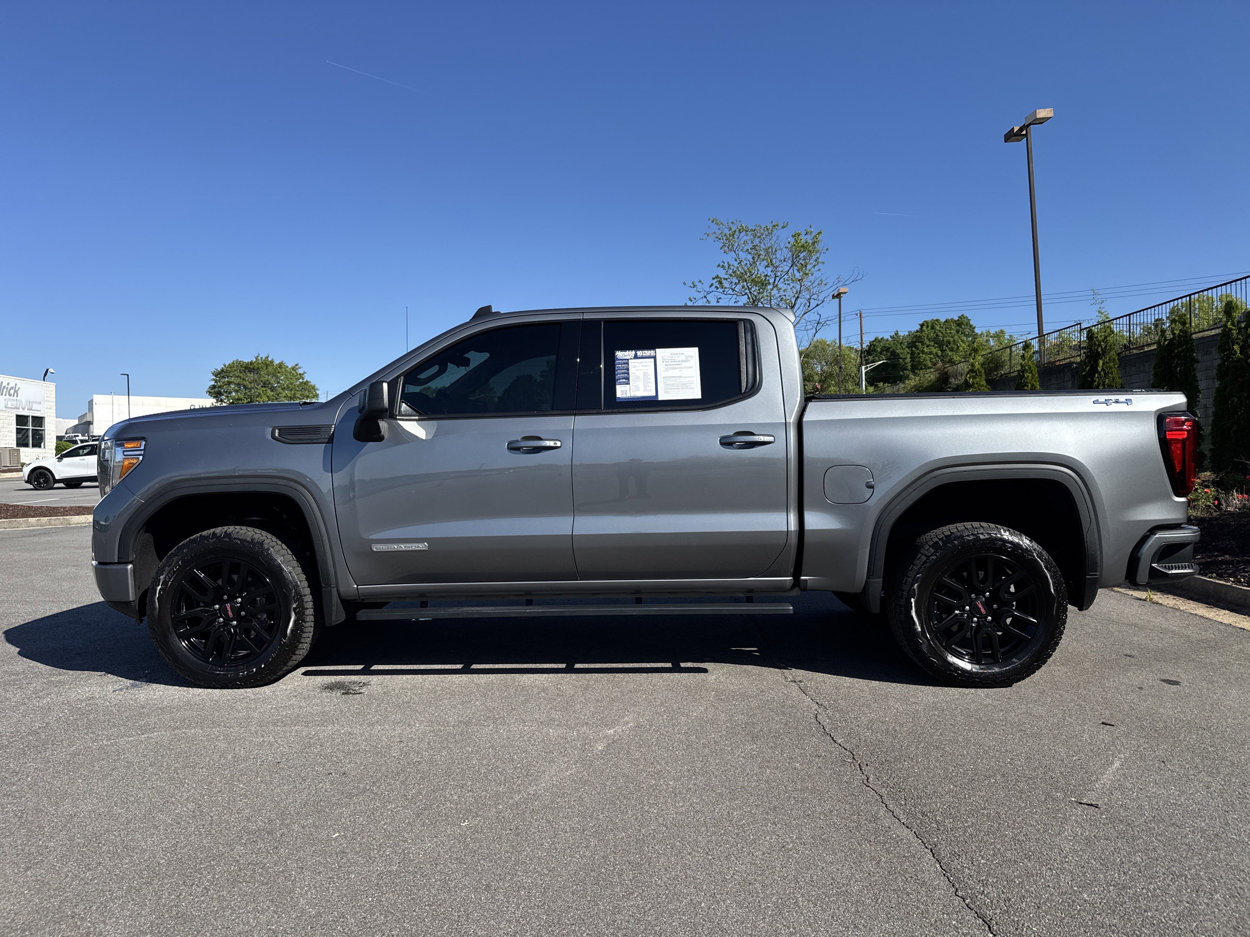 2022 GMC Sierra 1500 Elevation