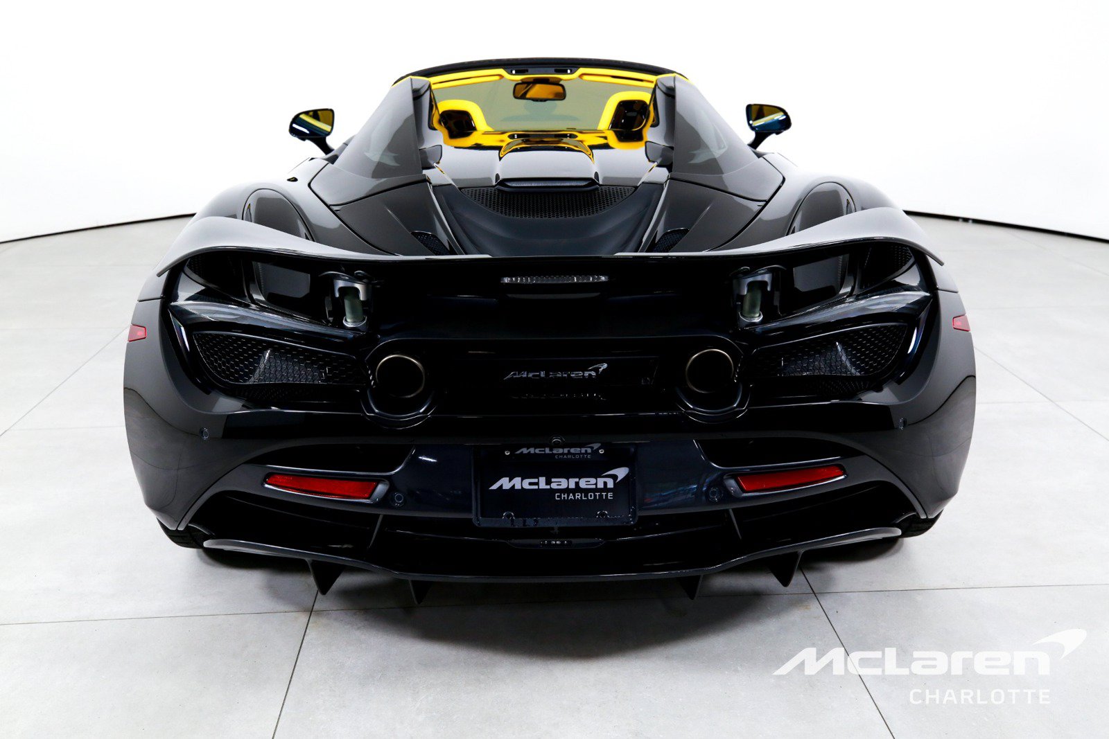 Used 2022 McLaren 720S Spider photo 9